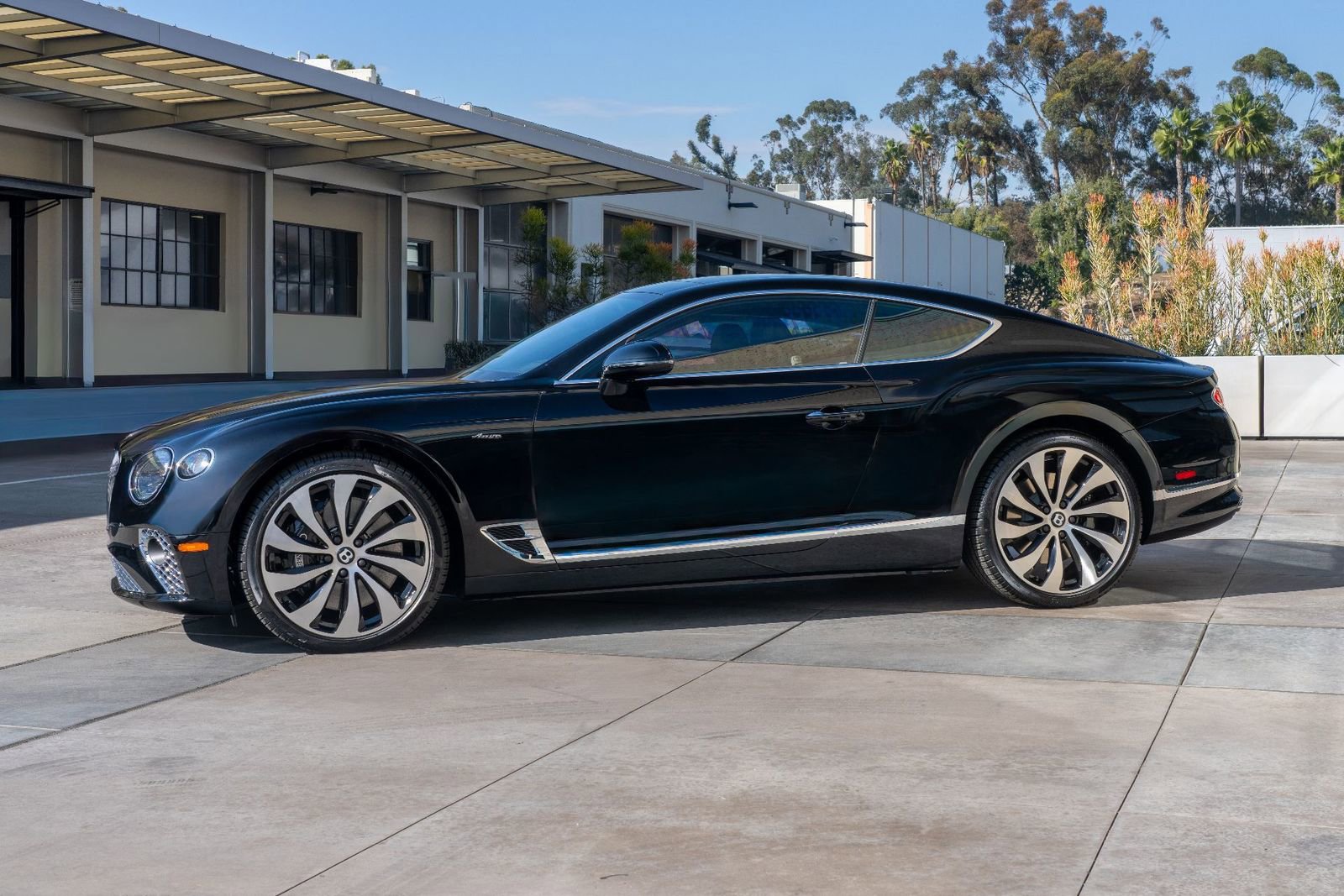 Used 2024 Bentley Continental GT Azure image 4
