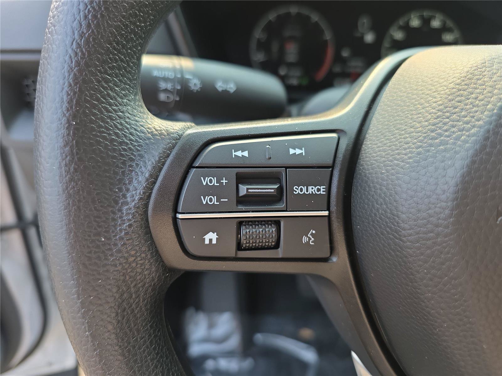 Used 2024 Honda CR-V EX image 30