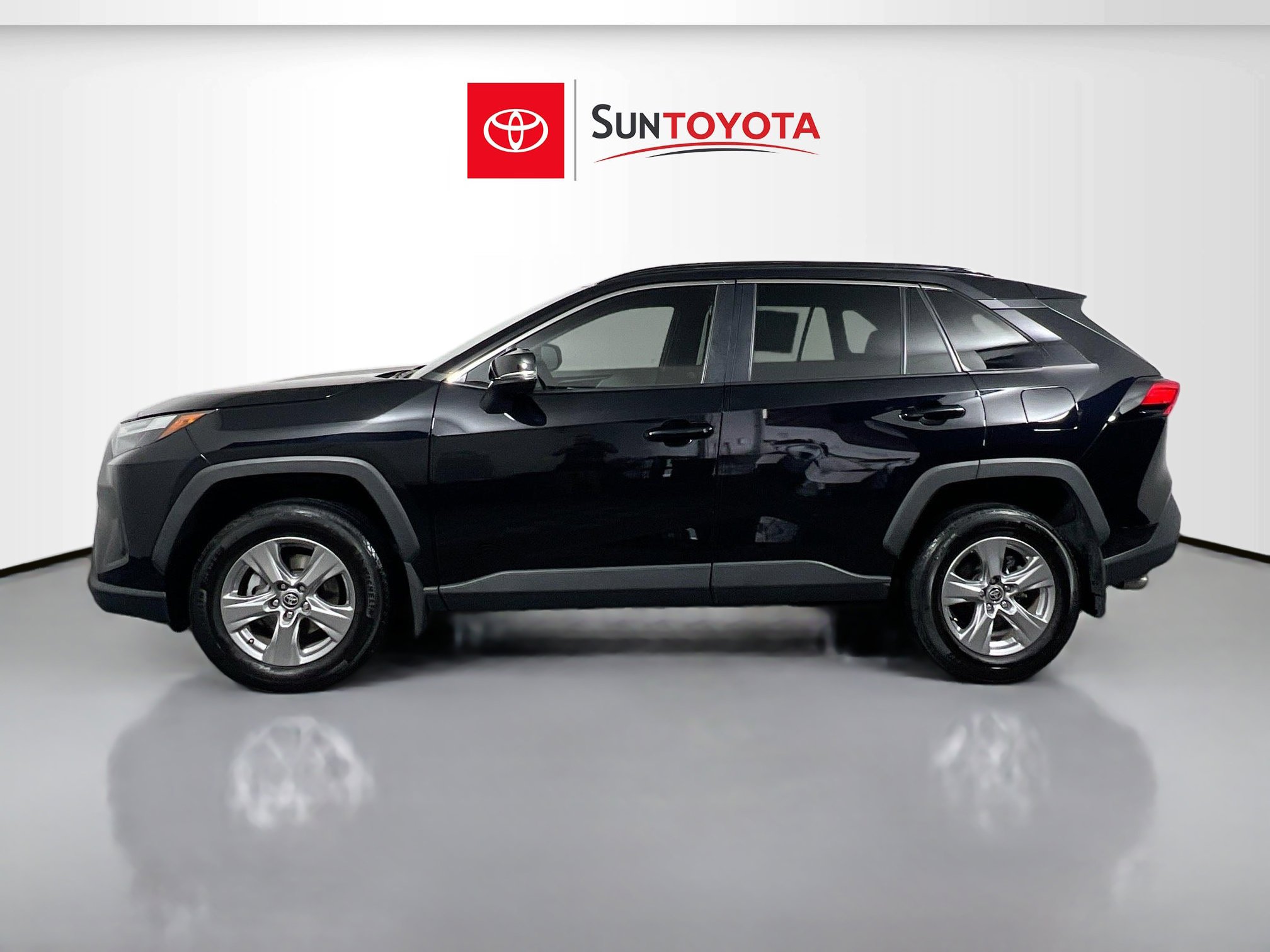 Used 2024 Toyota RAV4 XLE image 7