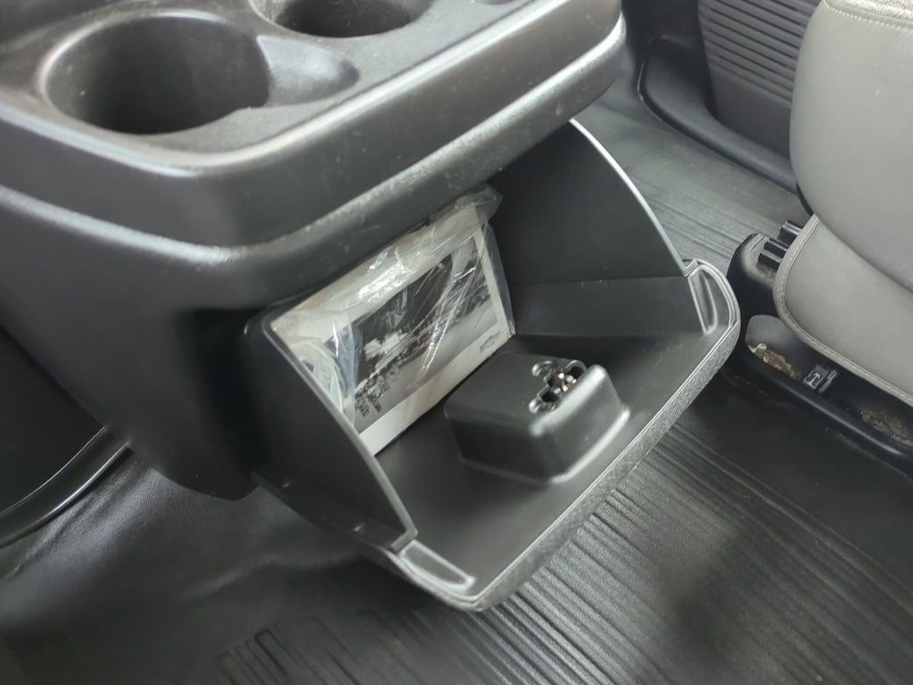 Used 2014 Chevrolet Express 3500 Extended image 35