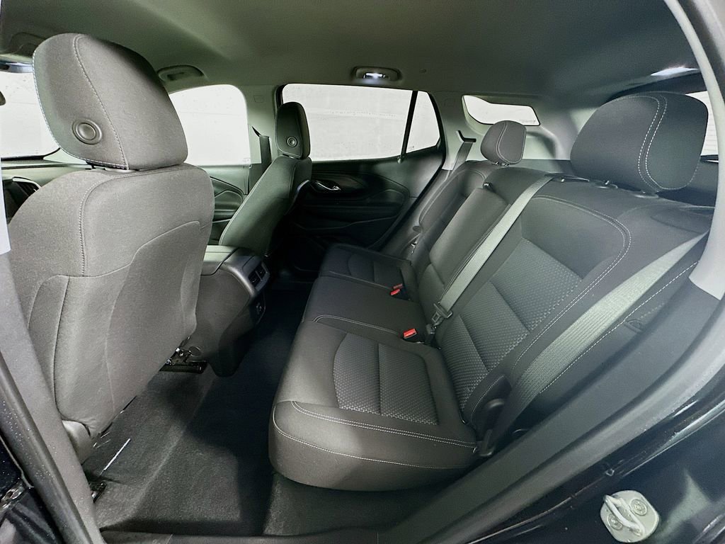 Used 2023 GMC Terrain SLE w/ Driver Convenience Package image 30