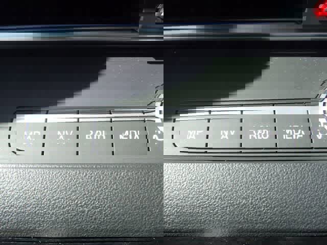 Used 2025 Hyundai Elantra SEL image 20