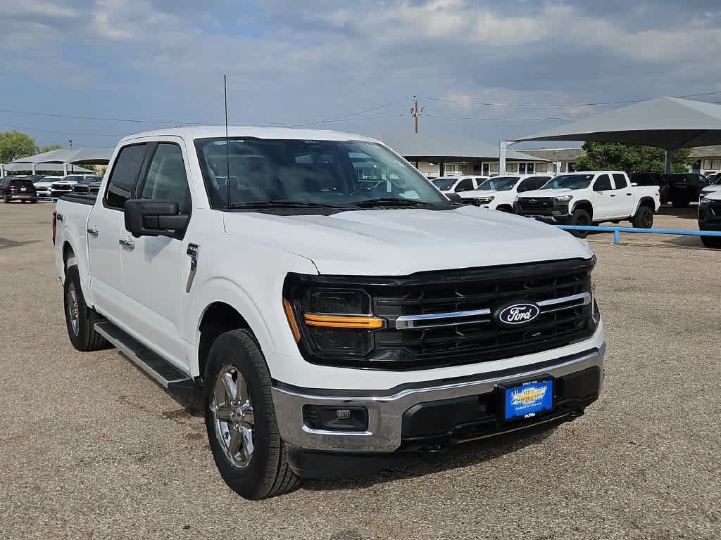 Used 2024 Ford F150 XLT AWD/4WD image 2