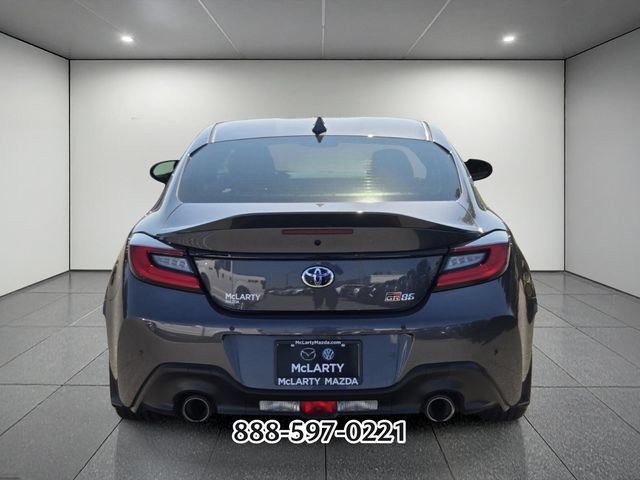 Used 2025 Toyota GR86 Premium RWD image 4