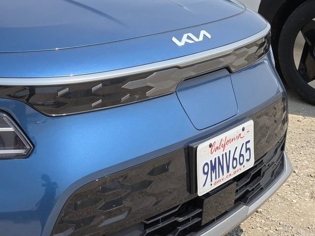 Certified 2024 Kia Niro Wind FWD image 5