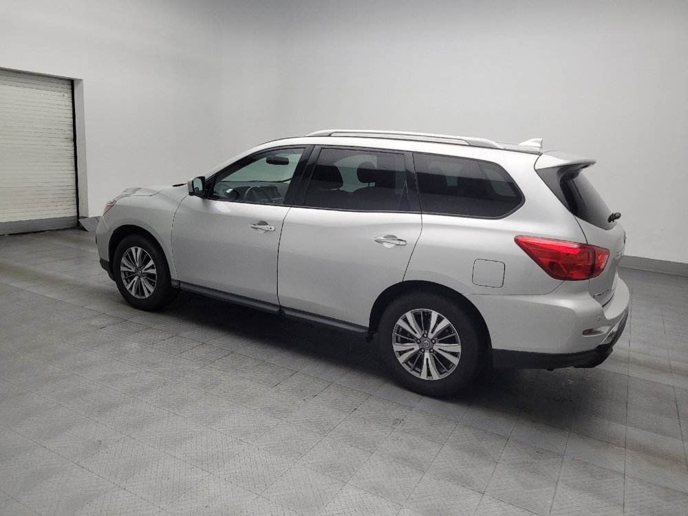 Used 2020 Nissan Pathfinder SL image 3