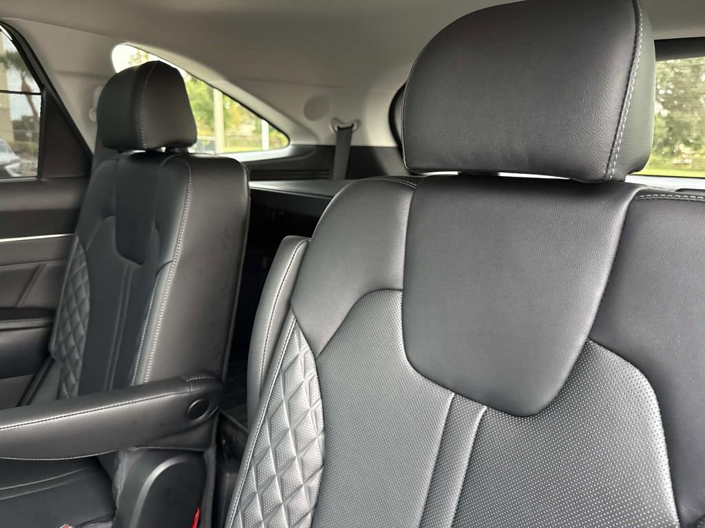 Used 2023 Kia Sorento SX image 13