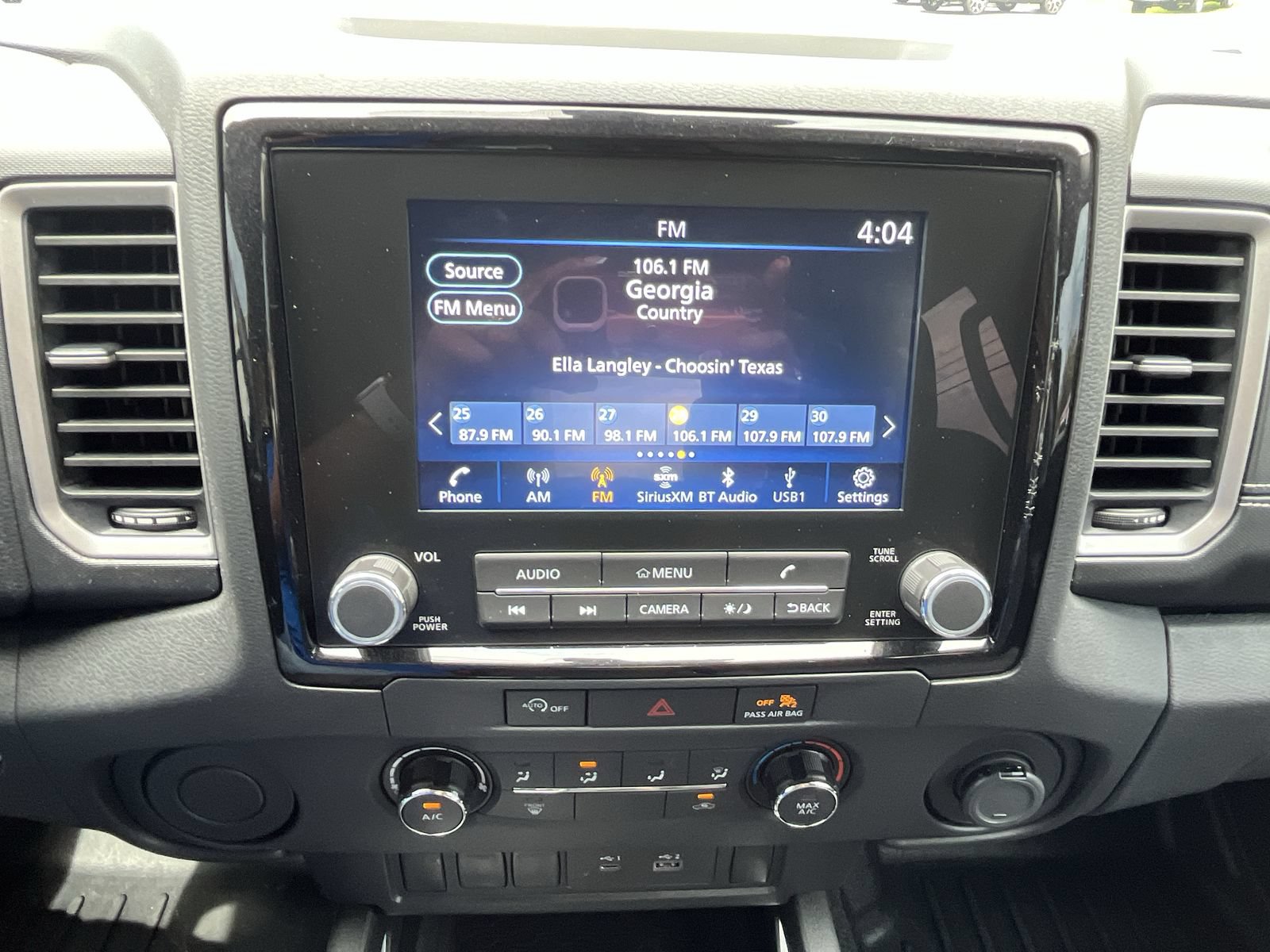 Used 2024 Nissan Frontier SV RWD image 20