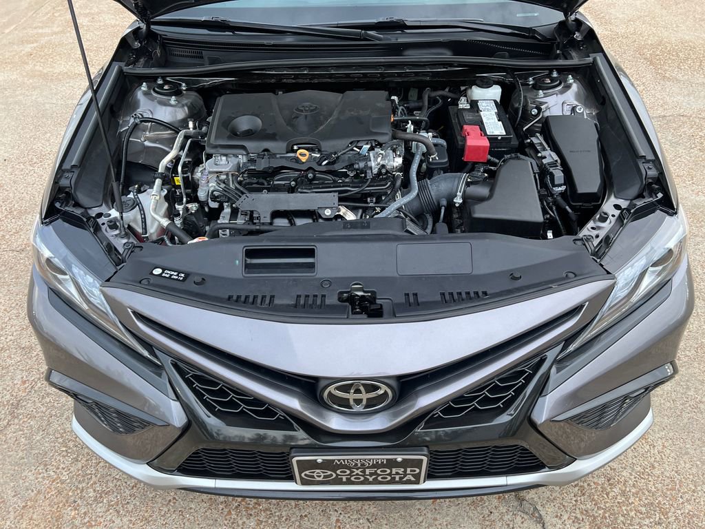 Used 2024 Toyota Camry XSE FWD image 9
