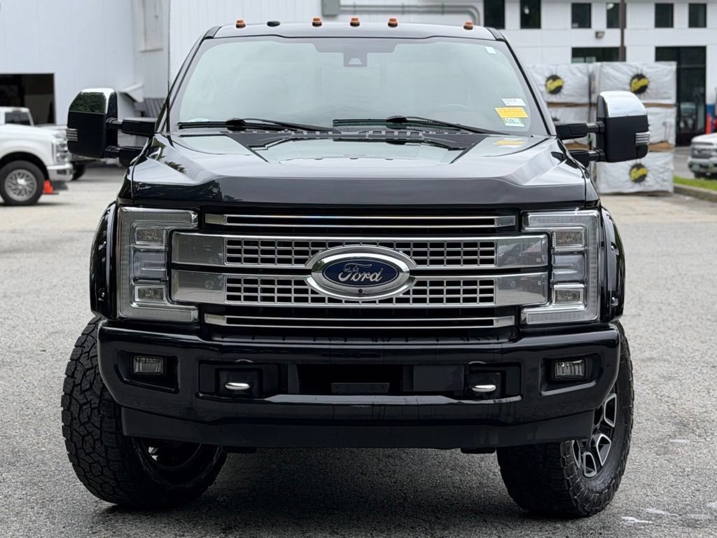 Used 2018 Ford F250 Platinum w/ Platinum Ultimate Package AWD/4WD image 2