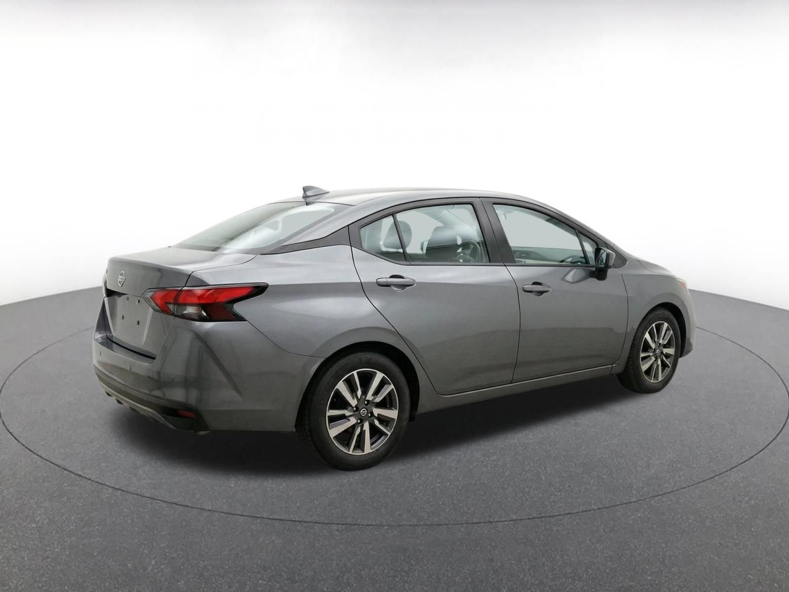 Used 2025 Nissan Versa SV FWD image 11