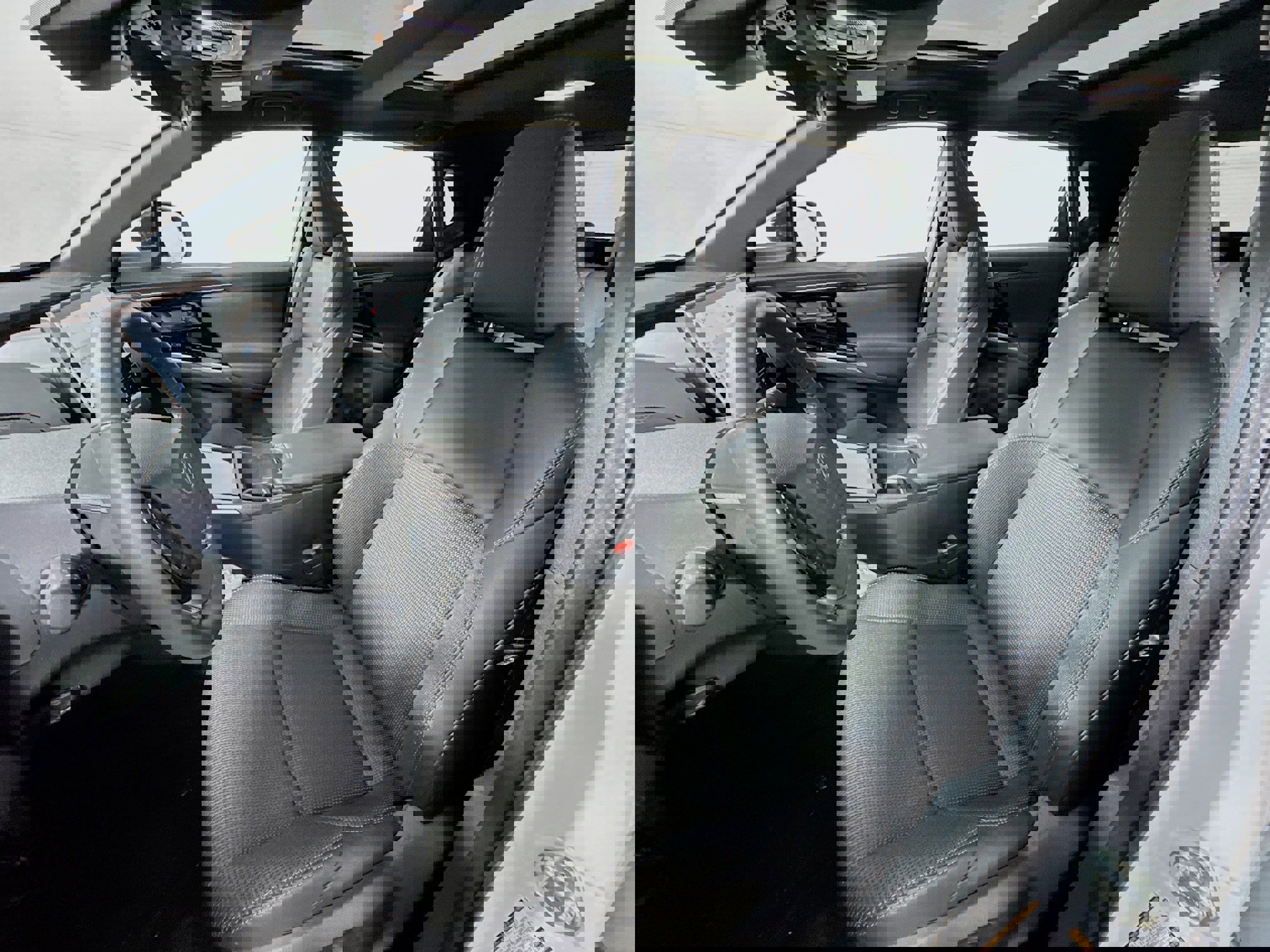 Used 2025 Toyota bZ4X FWD image 15