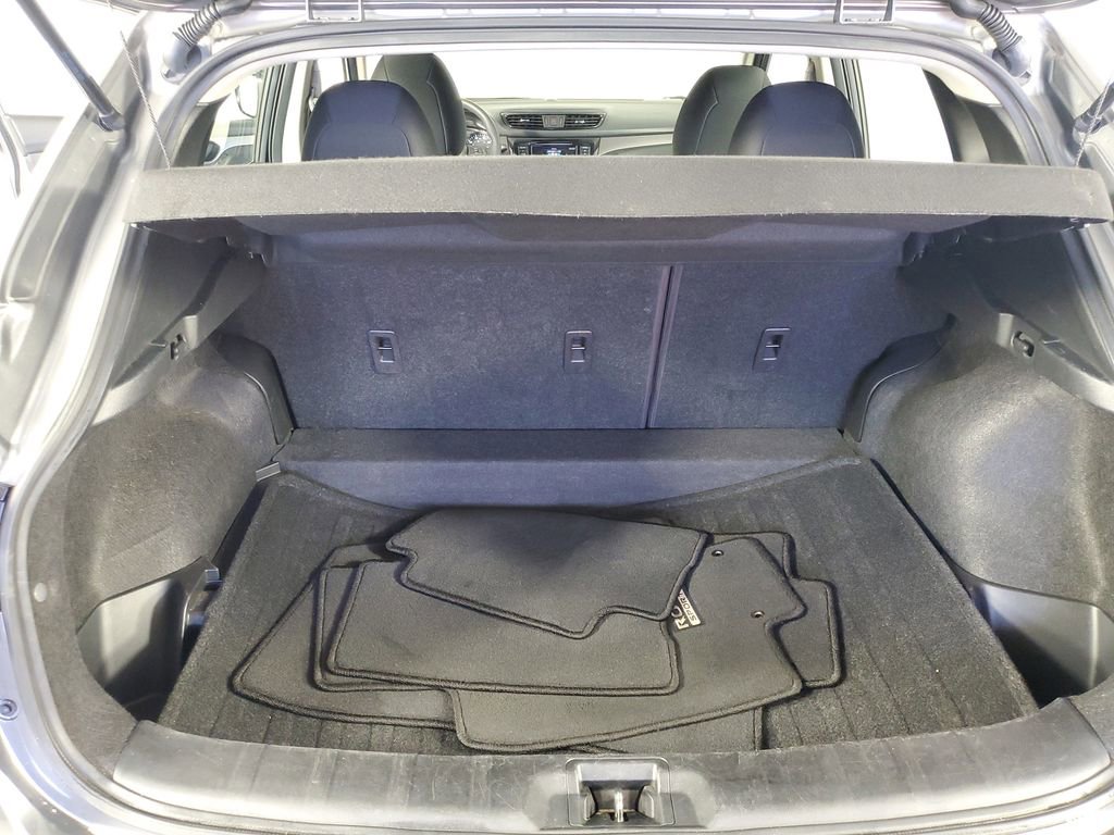 Used 2020 Nissan Rogue Sport S image 30