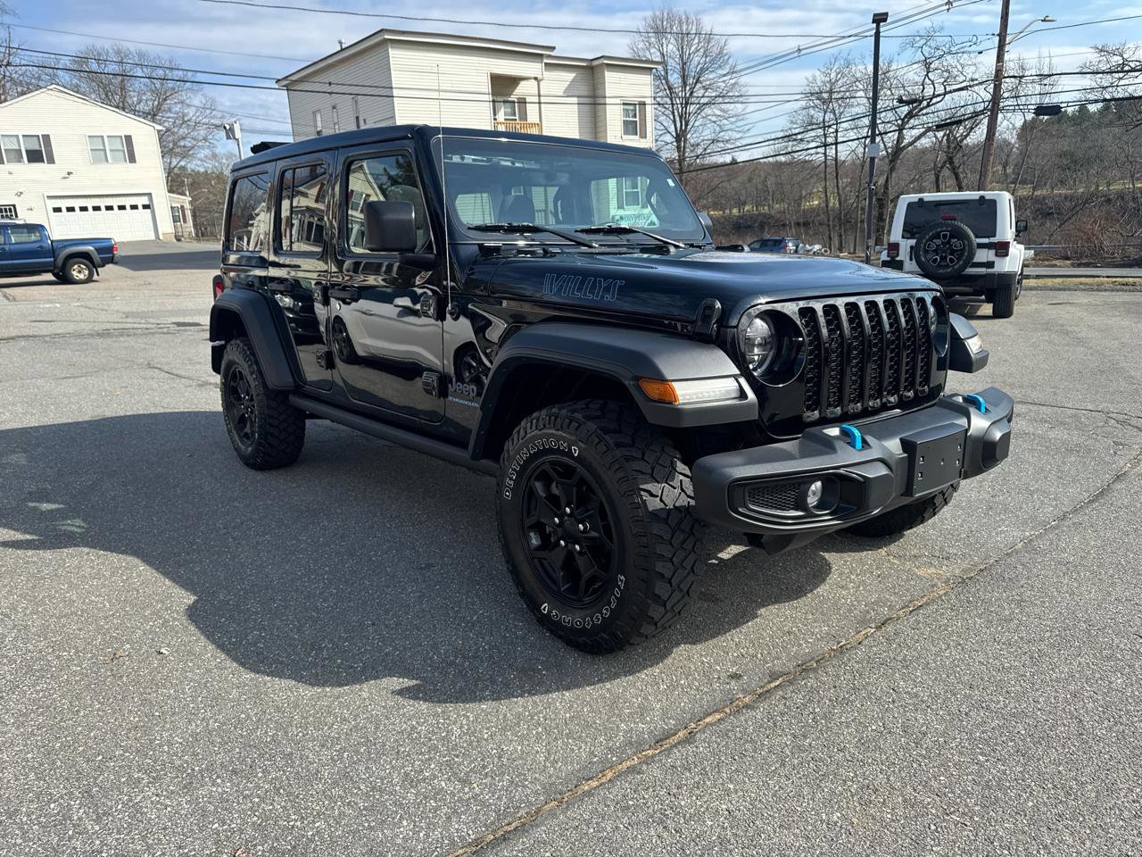 Used 2023 Jeep Wrangler Unlimited w/ Sun & Screen Package AWD/4WD image 6