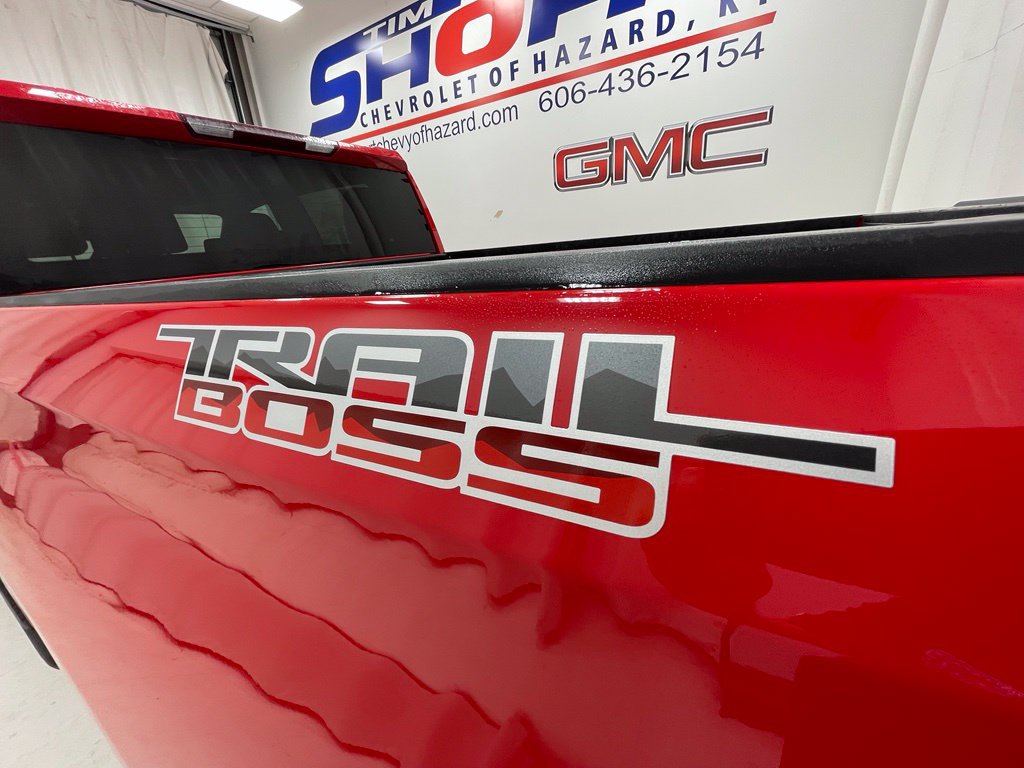 Used 2024 Chevrolet Silverado 1500 LT Trail Boss AWD/4WD image 9