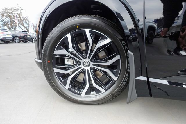 New 2026 Toyota Crown Signia image 12