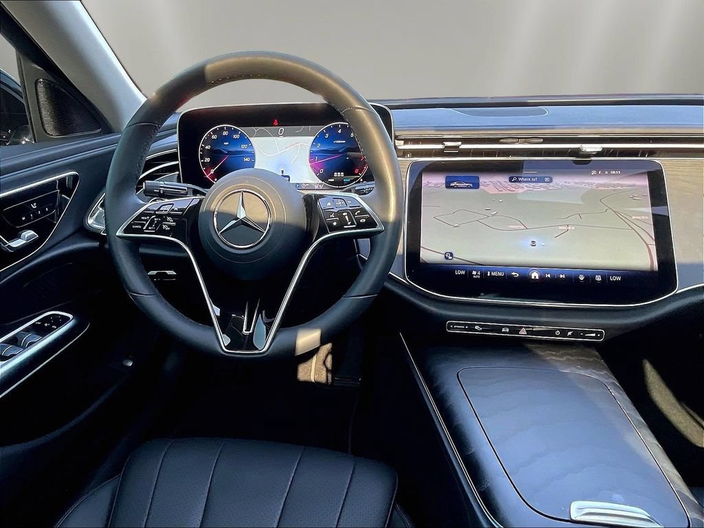 Used 2024 Mercedes-Benz E 350 4MATIC Sedan image 10