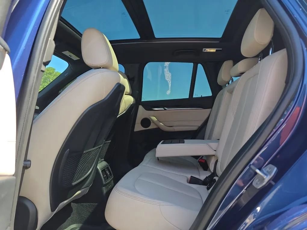 Used 2021 BMW X1 xDrive28i w/ Premium Package AWD/4WD image 39