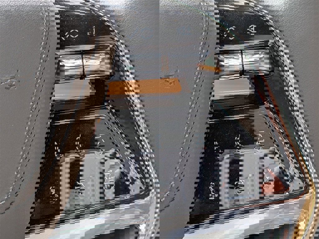 New 2025 Cadillac Escalade IQ Sport 2 image 29