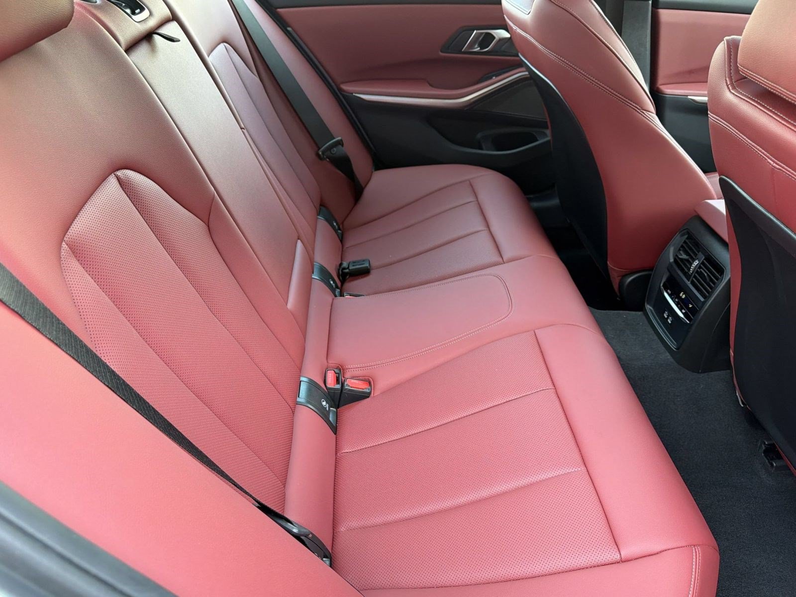 Used 2025 BMW 330i Sedan RWD image 31