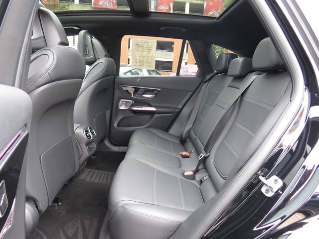 Used 2026 Mercedes-Benz GLC 300 4MATIC image 21
