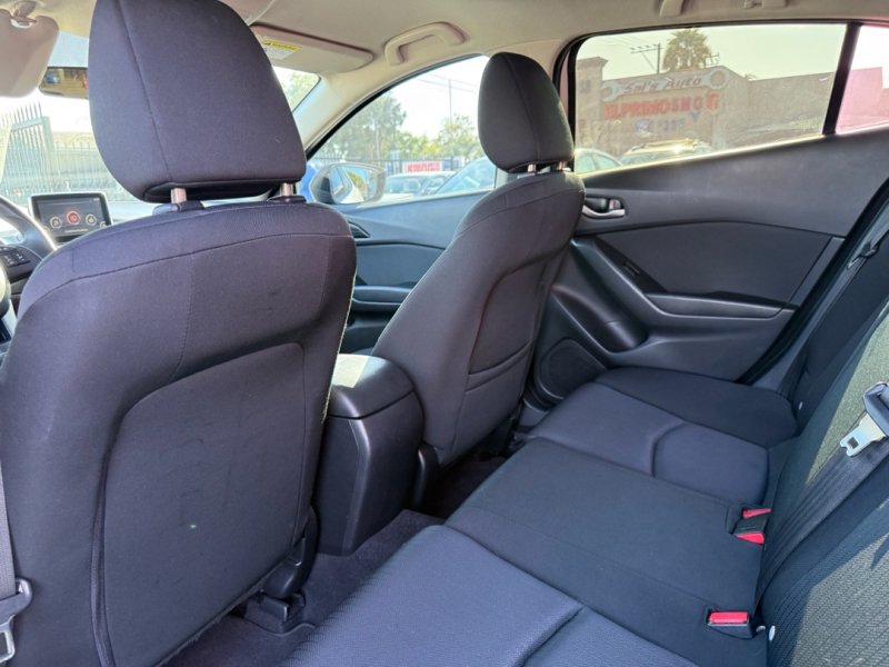 Used 2015 MAZDA MAZDA3 i Sport FWD image 14