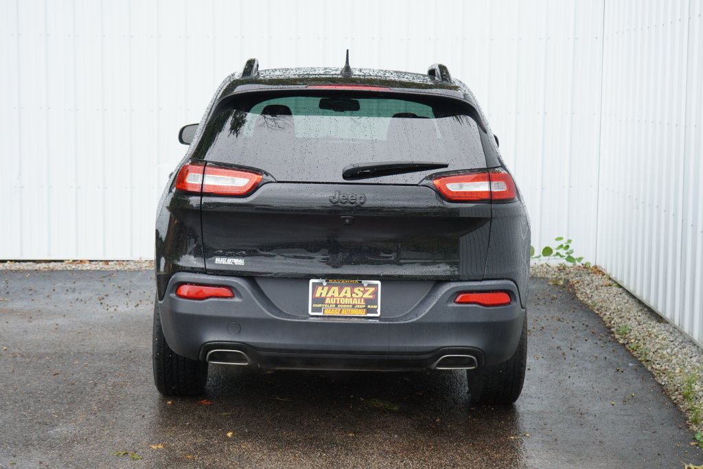 Used 2016 Jeep Cherokee Latitude w/ Comfort/Convenience Group AWD/4WD image 5