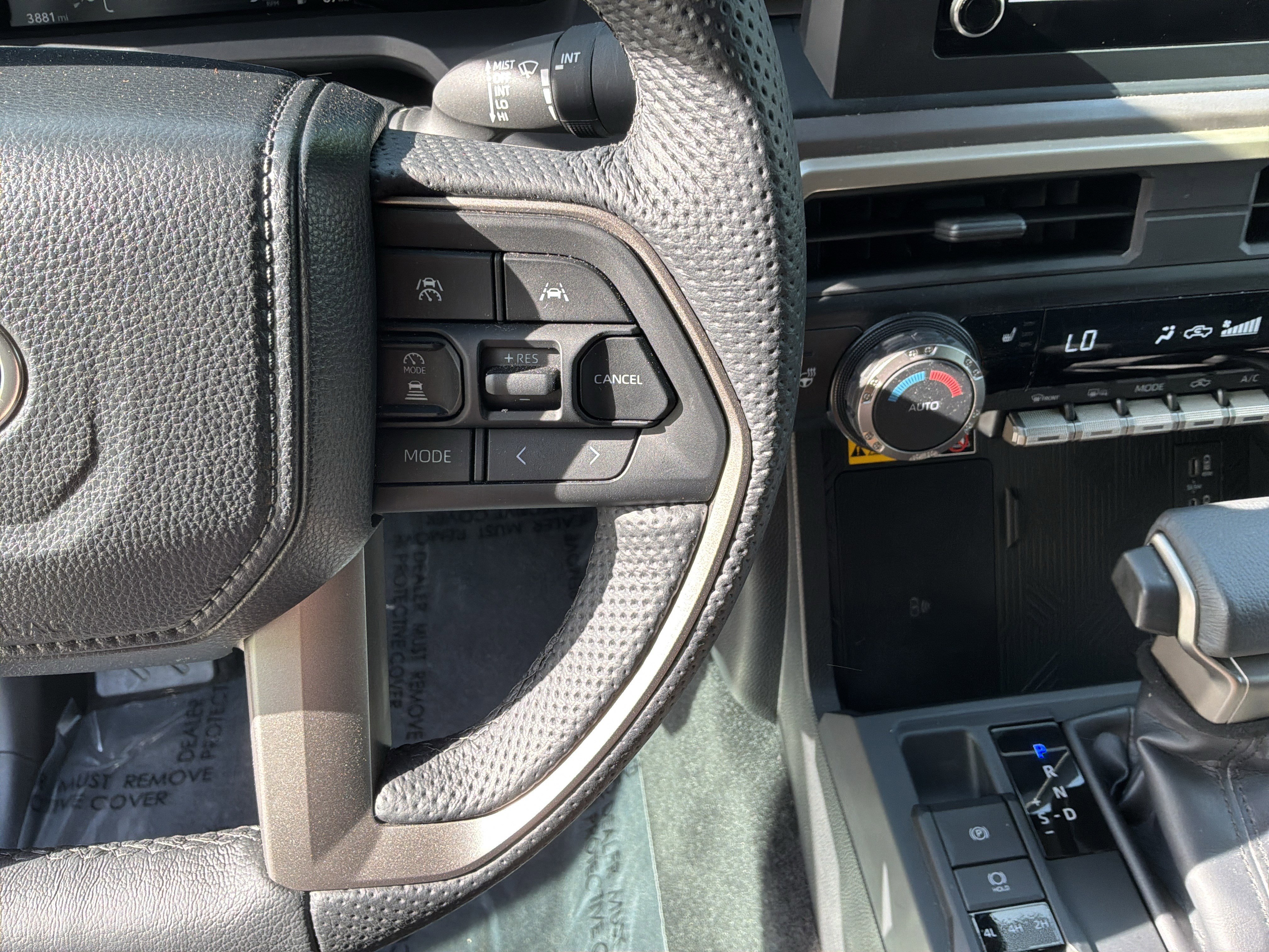 Used 2024 Toyota Tacoma SR5 AWD/4WD image 20