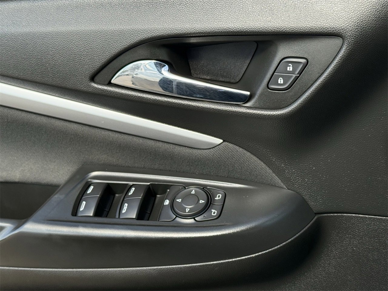 Certified 2023 Chevrolet Bolt EUV LT w/ Comfort Package image 20