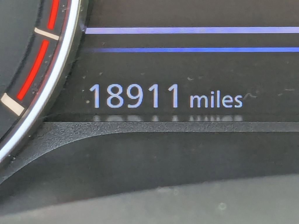 Used 2025 Nissan Altima 2.5 SR image 16