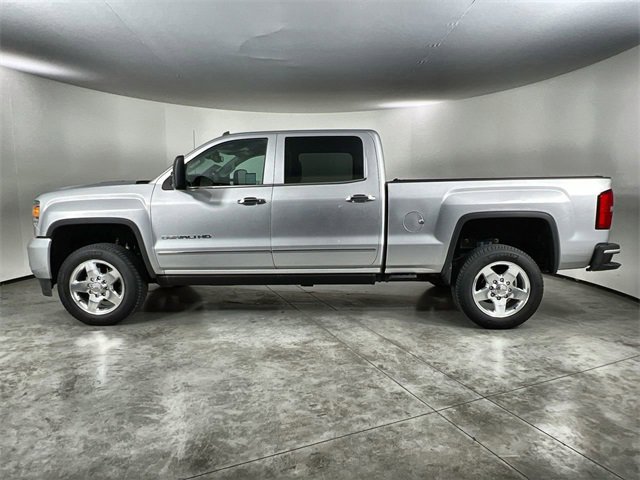 Used 2015 GMC Sierra 2500 Denali w/ Duramax Plus Package image 5