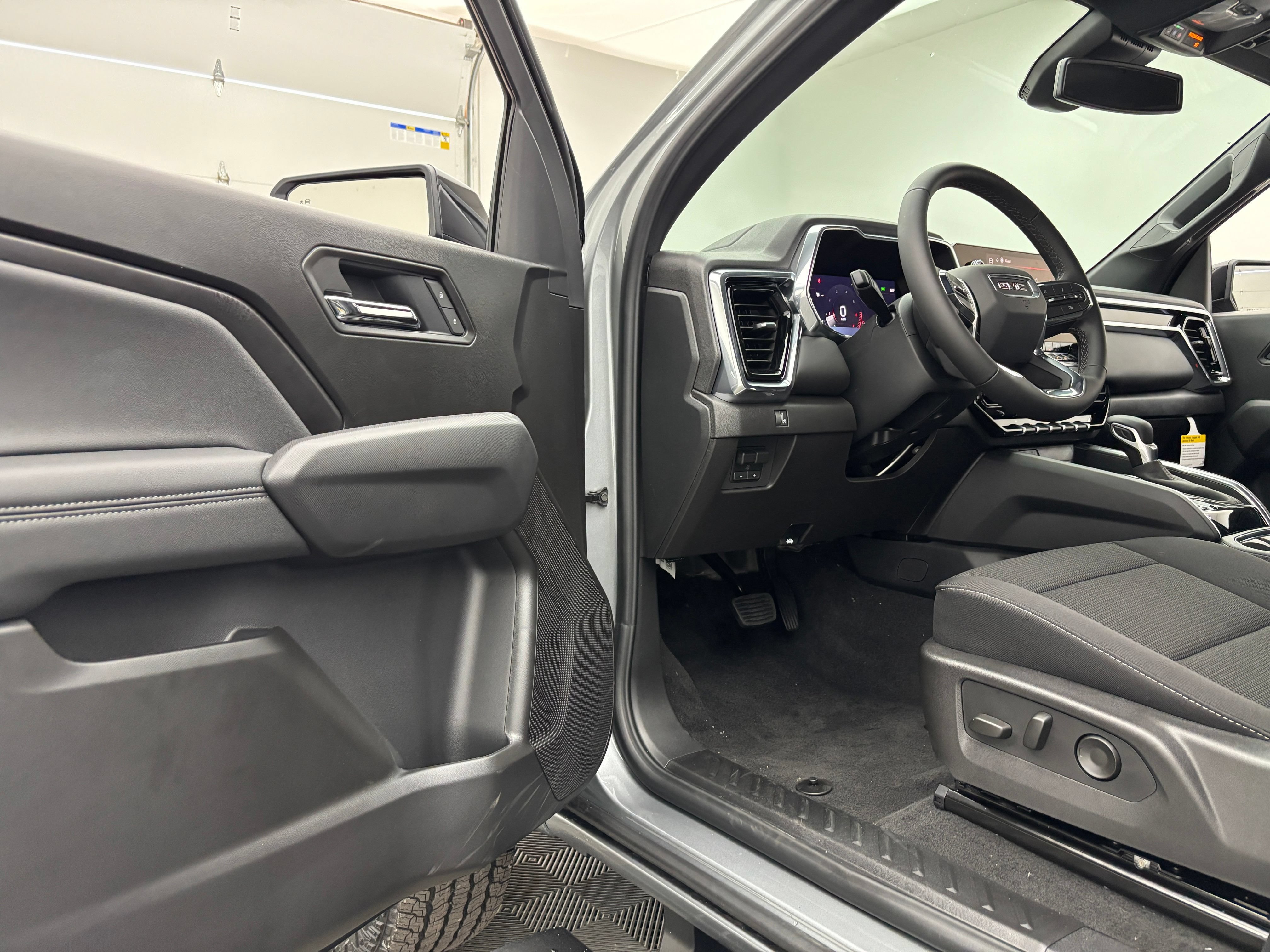 New 2026 GMC Canyon Elevation w/ Convenience Package AWD/4WD image 15