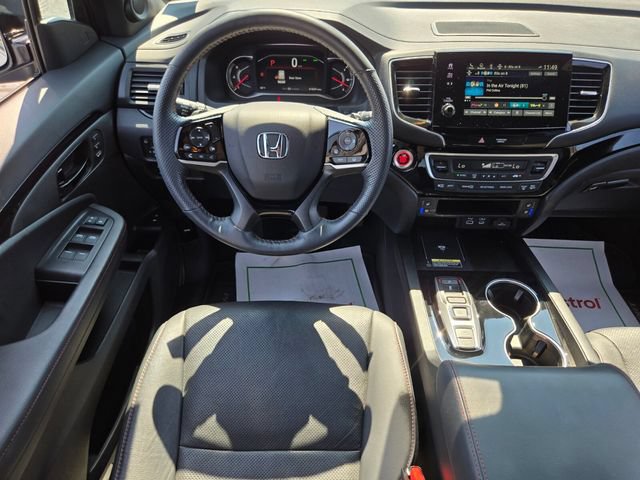 Used 2025 Honda Passport Black Edition image 14