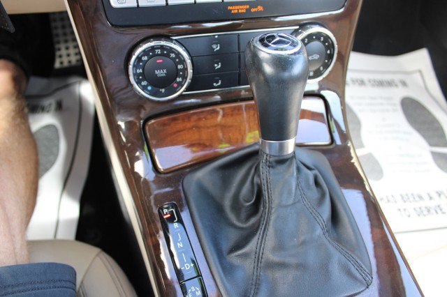 Used 2013 Mercedes-Benz SLK 250 image 21