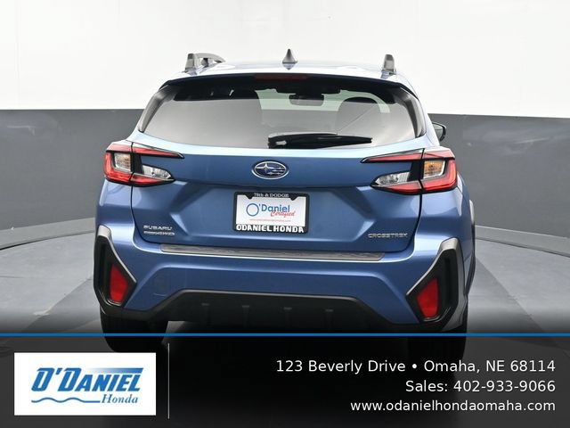 Used 2024 Subaru Crosstrek 2.0i Premium AWD/4WD image 5