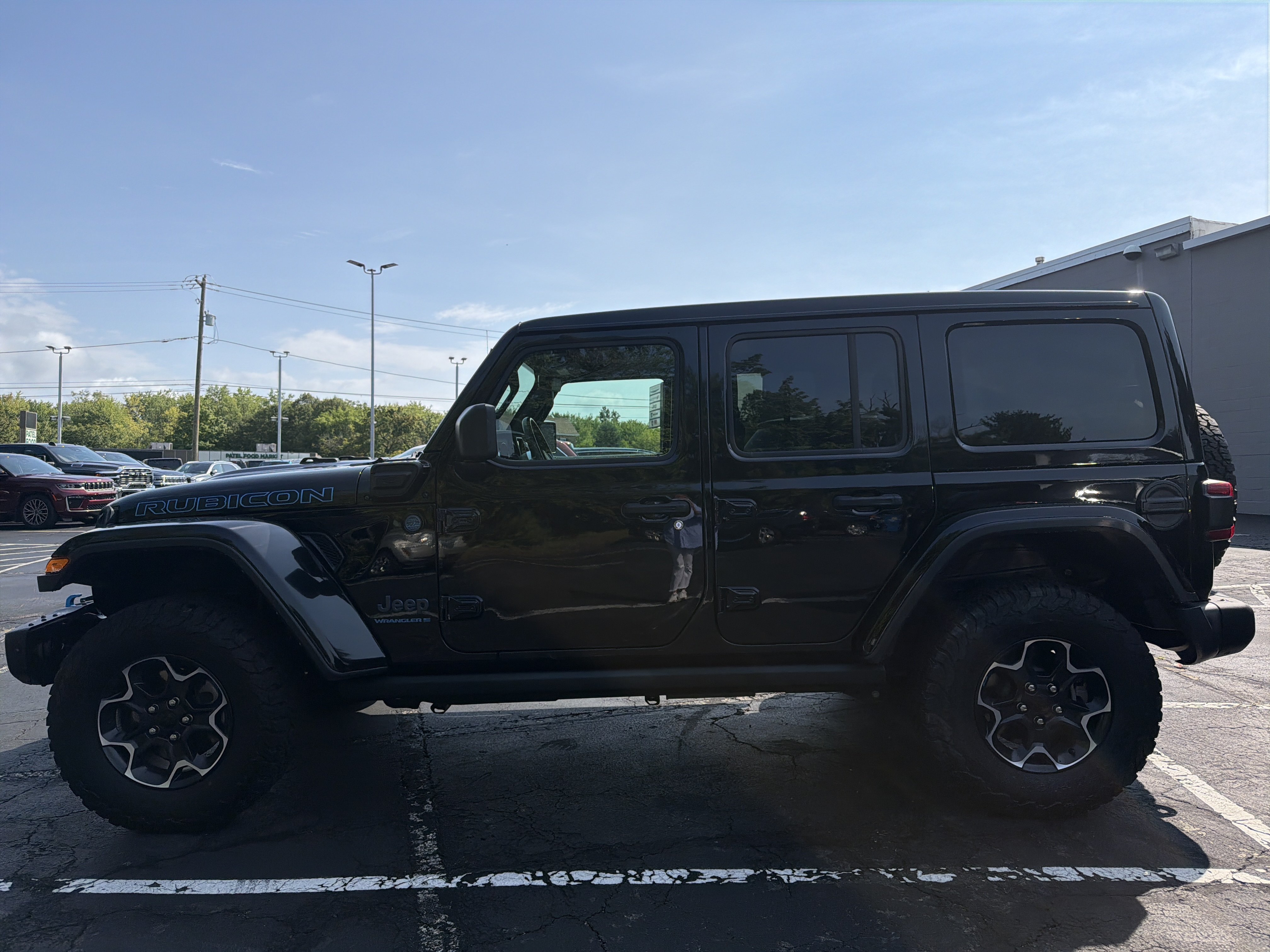 Certified 2023 Jeep Wrangler Unlimited Rubicon 4xe w/ Steel Bumper Group AWD/4WD image 4