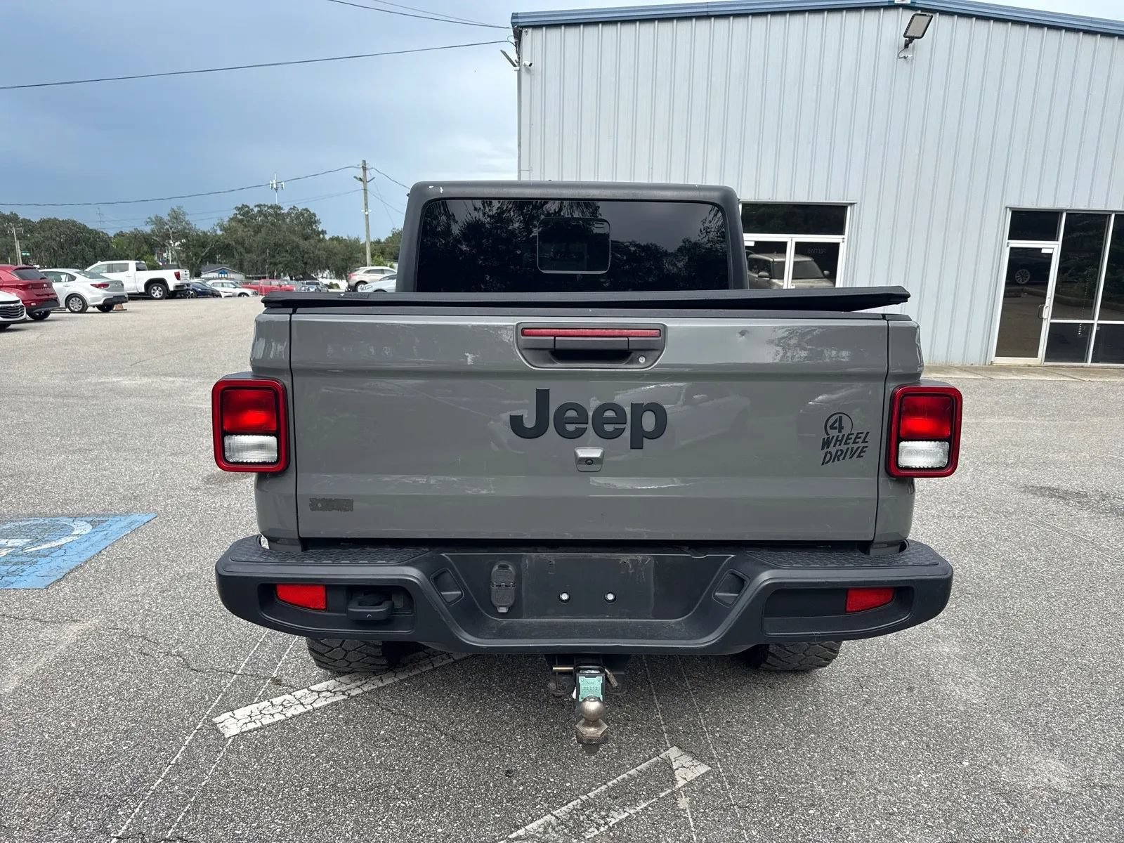 Used 2021 Jeep Gladiator Sport AWD/4WD image 10