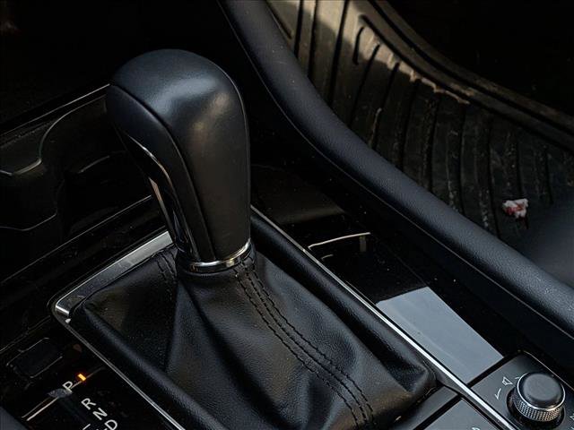 Used 2024 MAZDA MAZDA3 s image 10