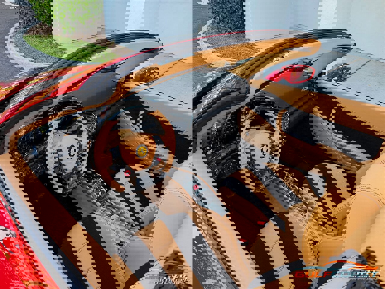 Used 2014 Ferrari 458 Spider image 2