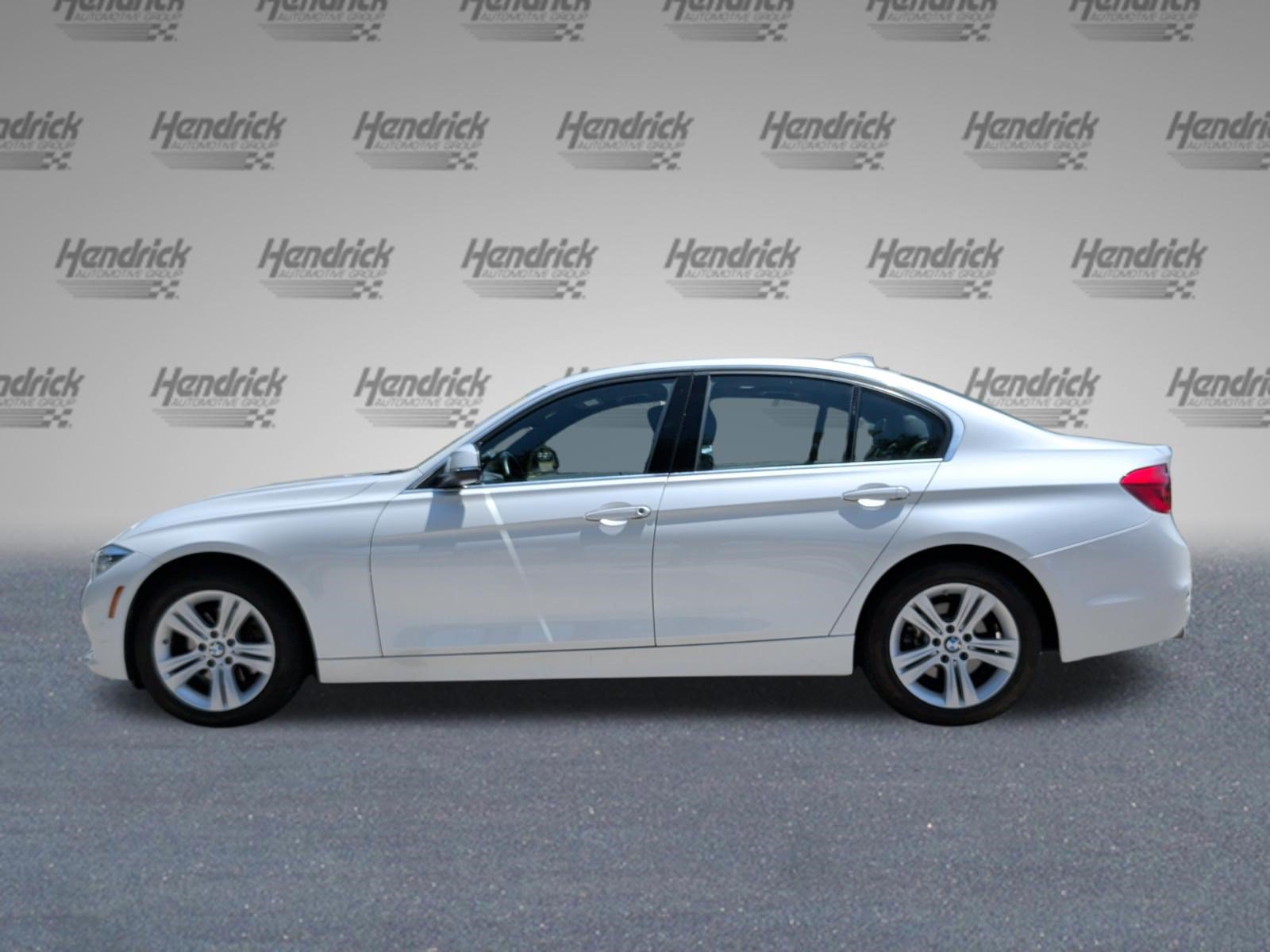 Used 2018 BMW 330i xDrive Sedan w/ Premium Package AWD/4WD image 10