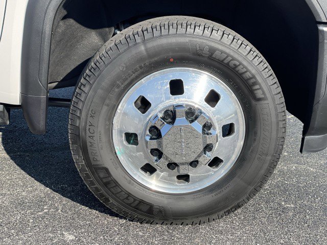 Used 2024 GMC Sierra 3500 Denali w/ Denali Reserve Package image 11