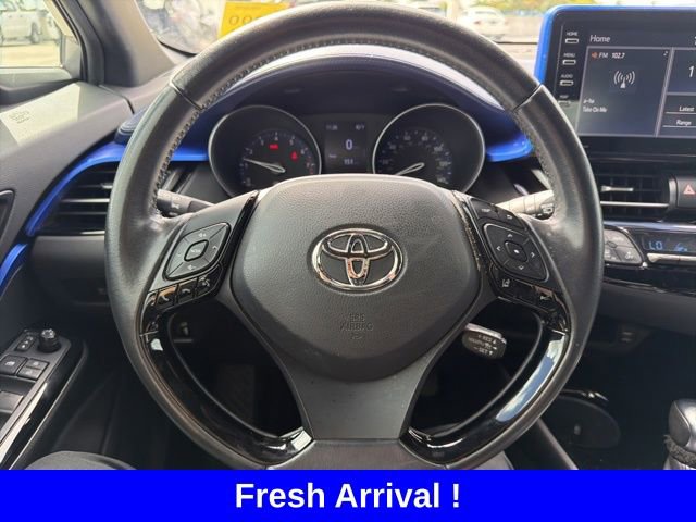Used 2020 Toyota C-HR XLE image 5