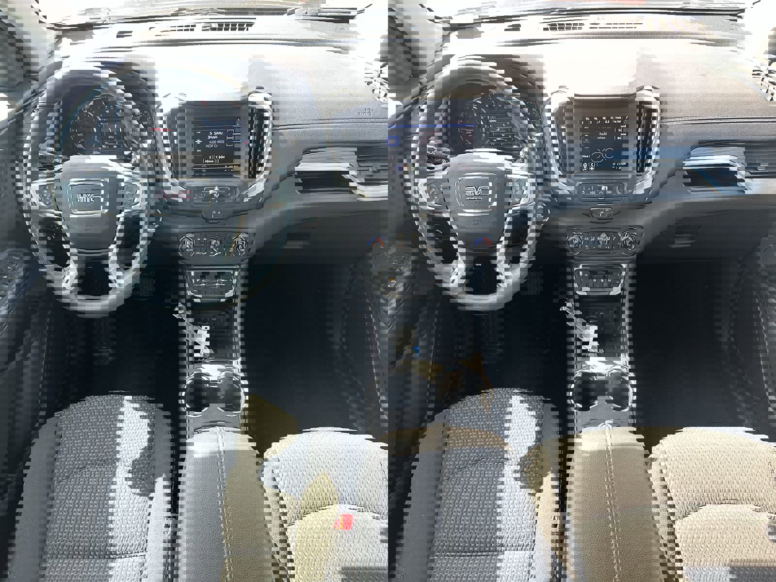 Certified 2024 GMC Terrain SLE w/ Driver Convenience Package image 18