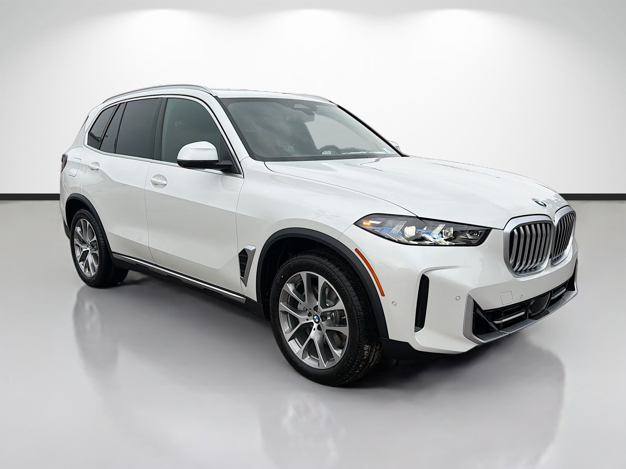 New 2026 BMW X5 xDrive40i w/ Premium Package
