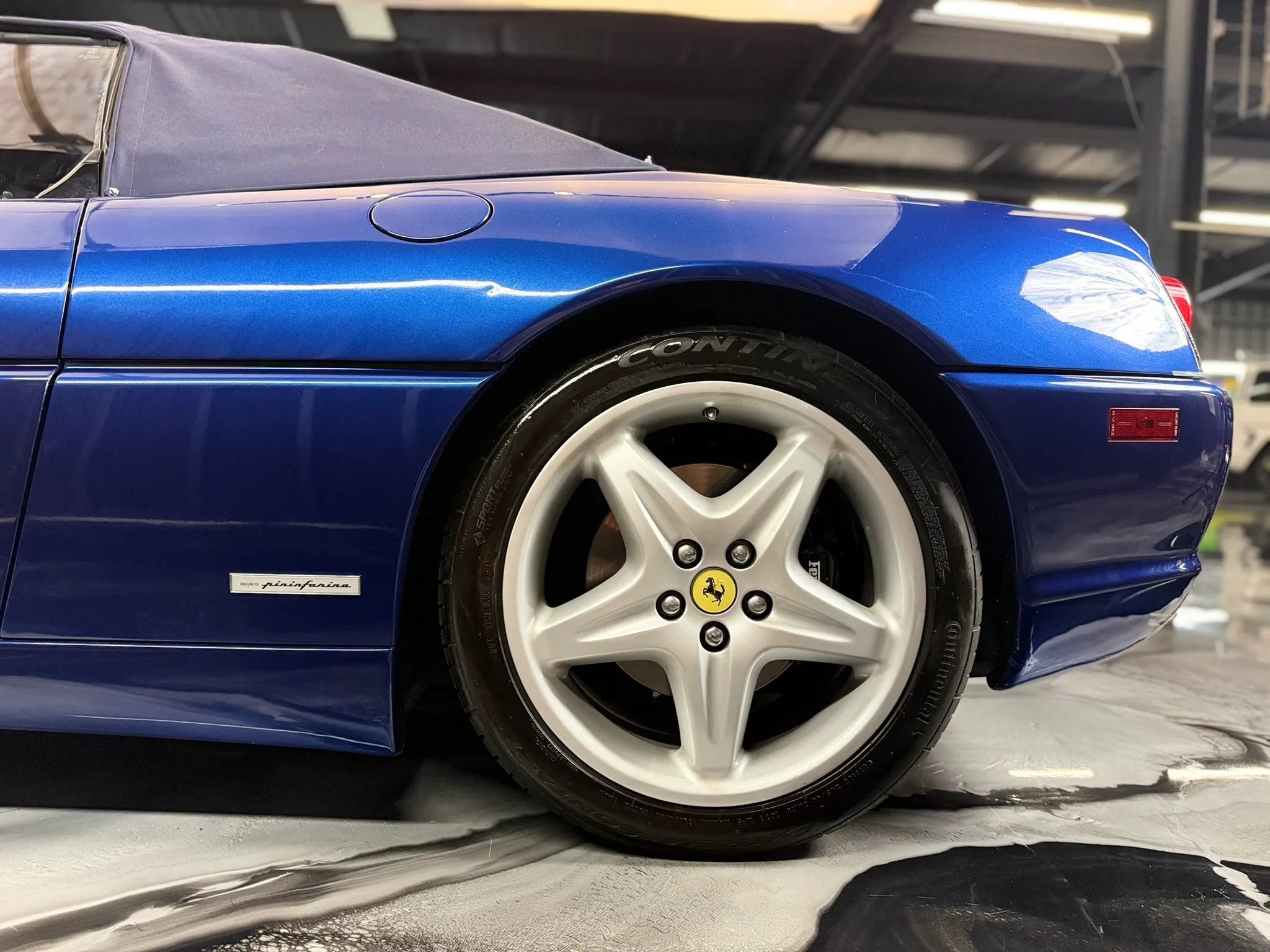 Used 1999 Ferrari F355 Spider RWD image 15