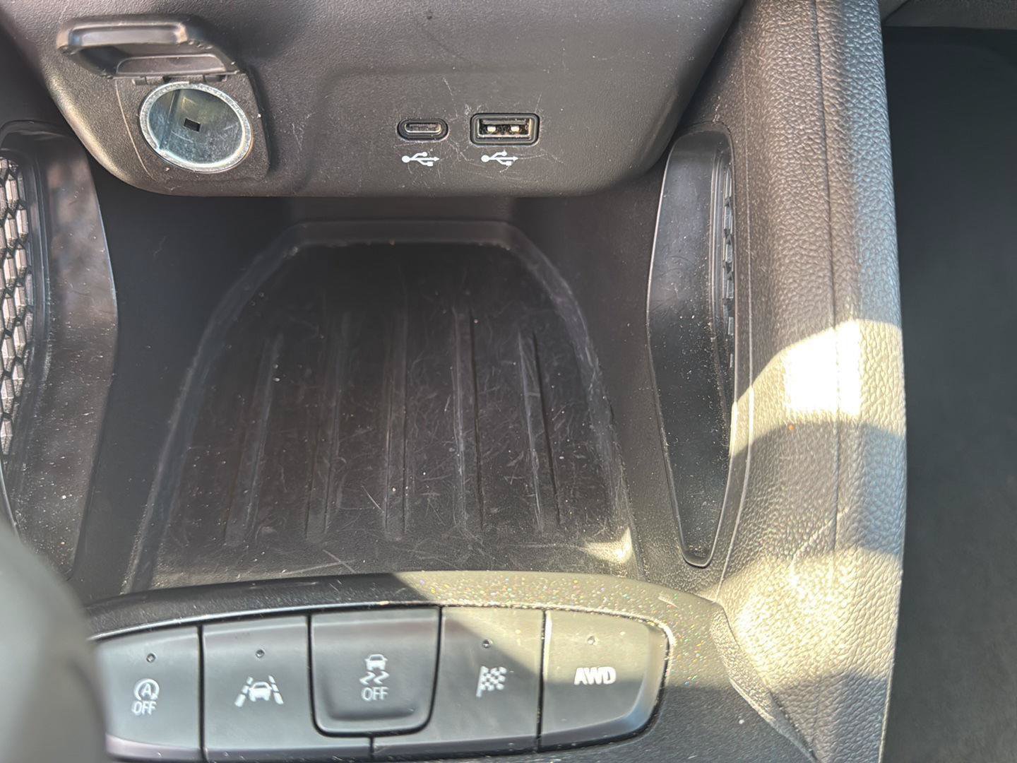 Used 2025 Chevrolet TrailBlazer LT AWD/4WD image 17