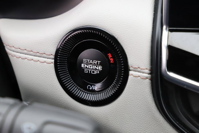 Used 2024 Jeep Compass Limited image 32