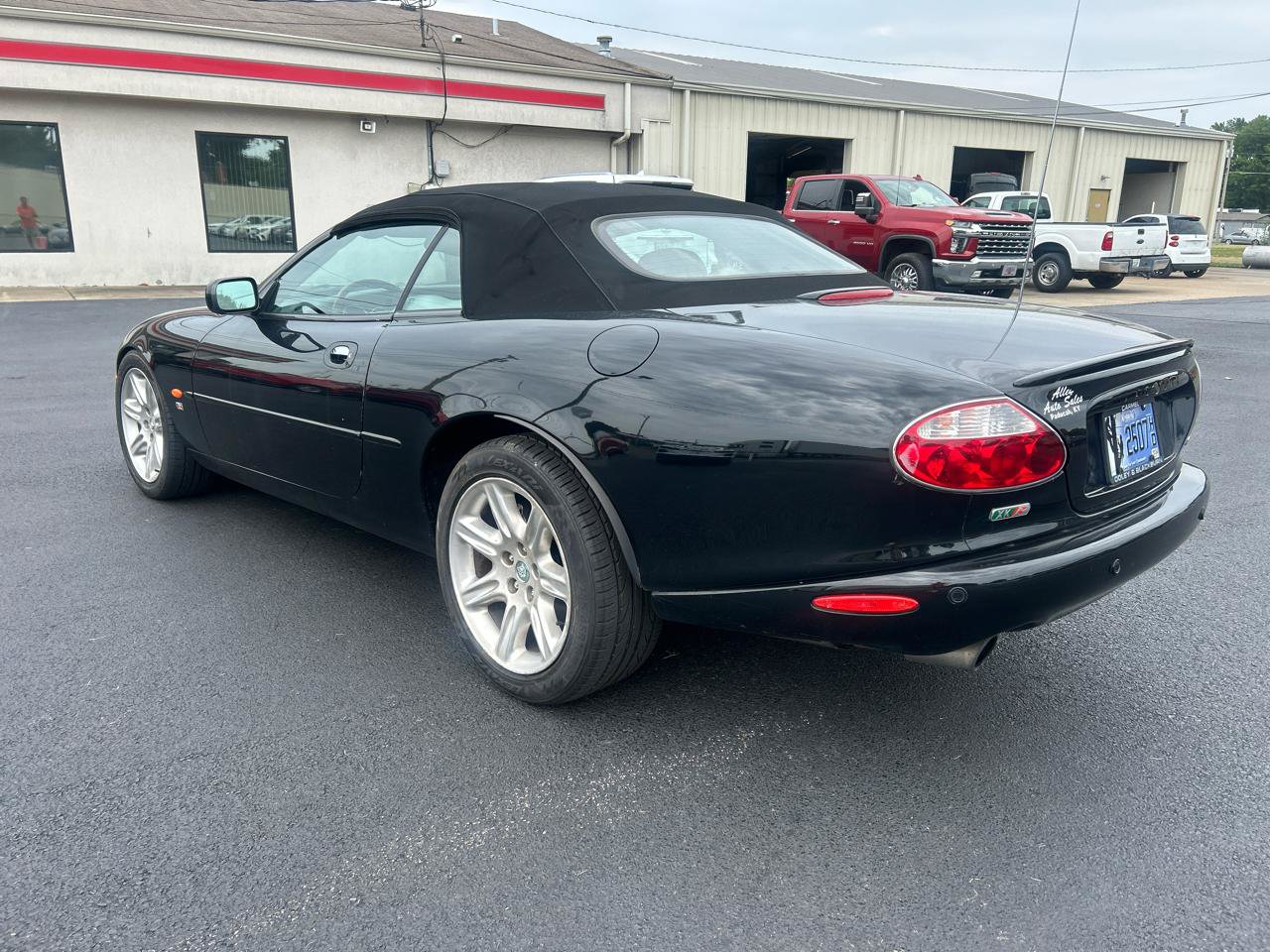Used 2003 Jaguar XK8 Convertible RWD image 7