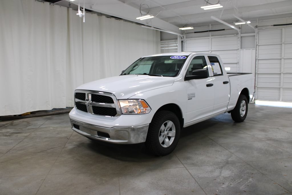 Used 2024 RAM 1500 Classic SLT AWD/4WD image 4