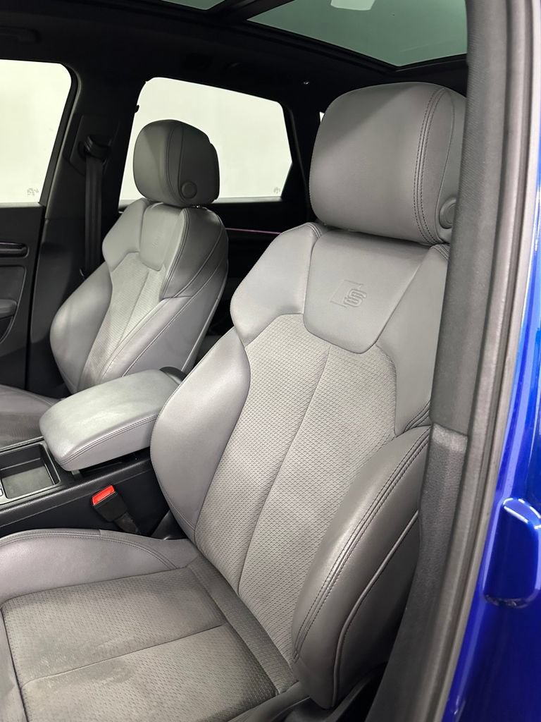 Used 2022 Audi SQ5 Prestige w/ Prestige Package AWD/4WD image 12